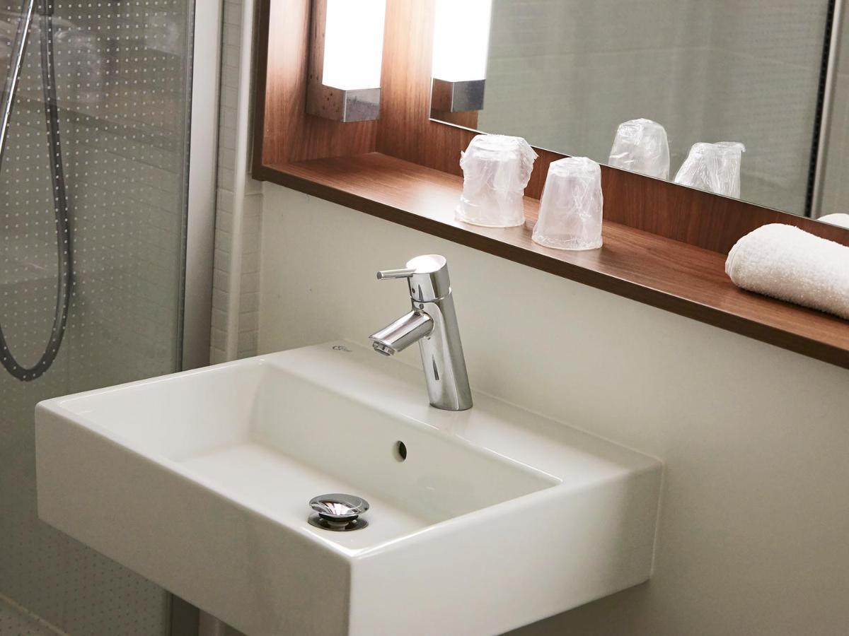 Standard Twin Room,1238388247:JPEG